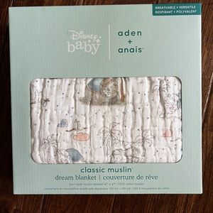 NEW IN BOX Aden + Anais Disney Baby Dumbo dream blanket